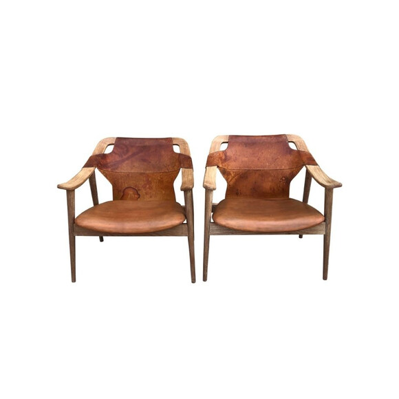 Pair of Danish Mid Century Leather Chairs 29796