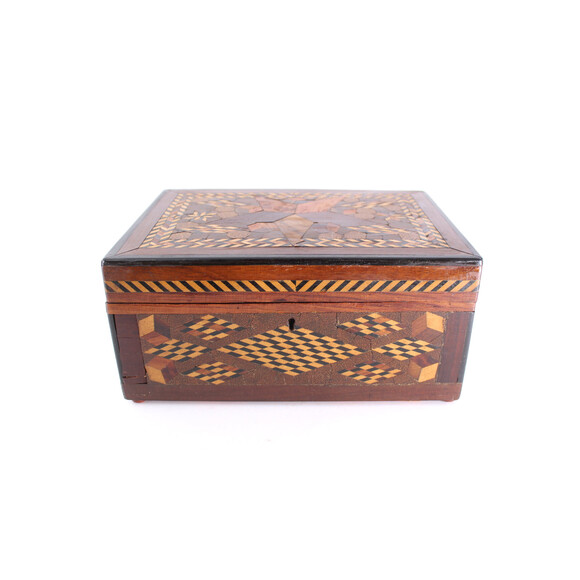 Antique Folk Art  Inlaid Wood Box 62506