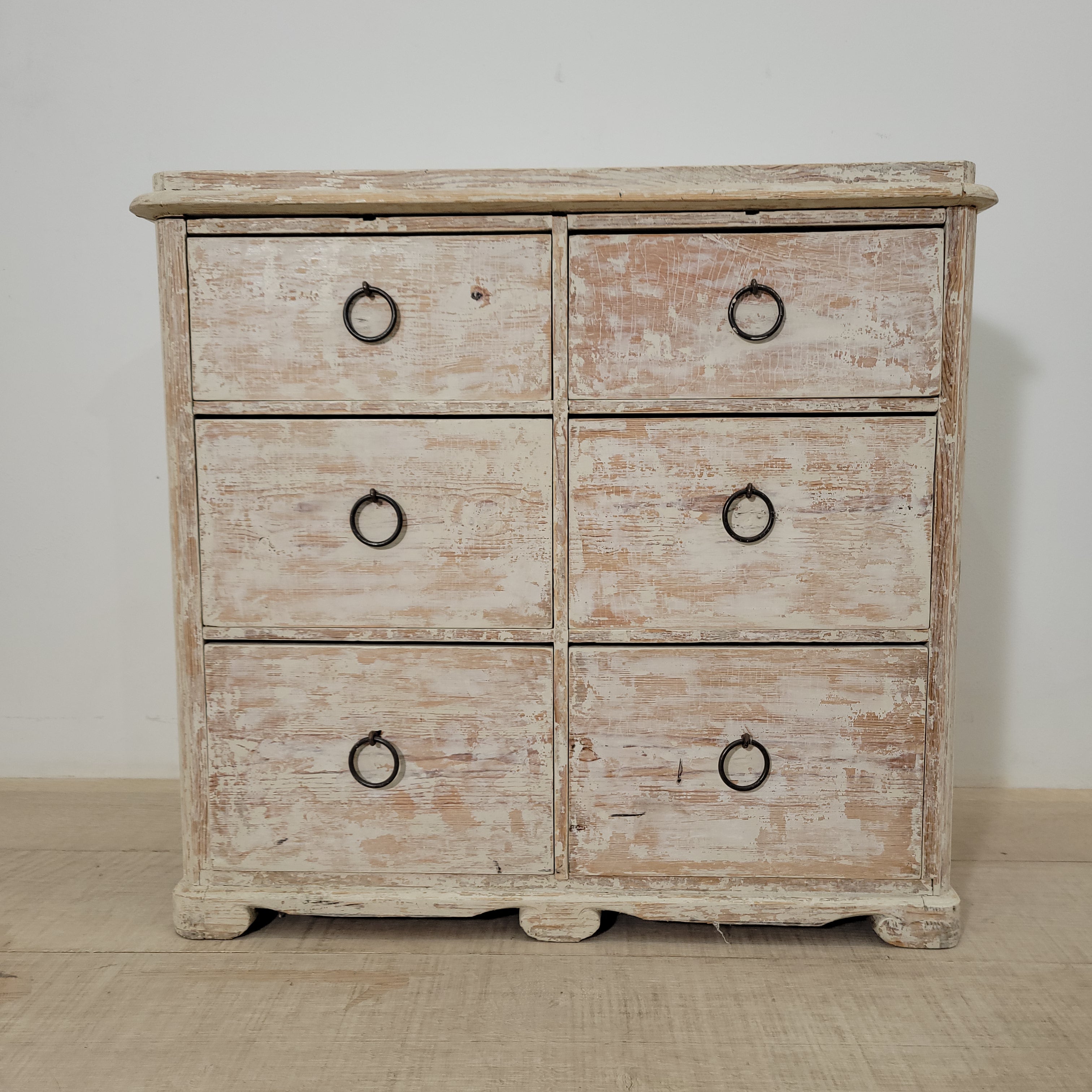 18th century Swedish Painted Commode