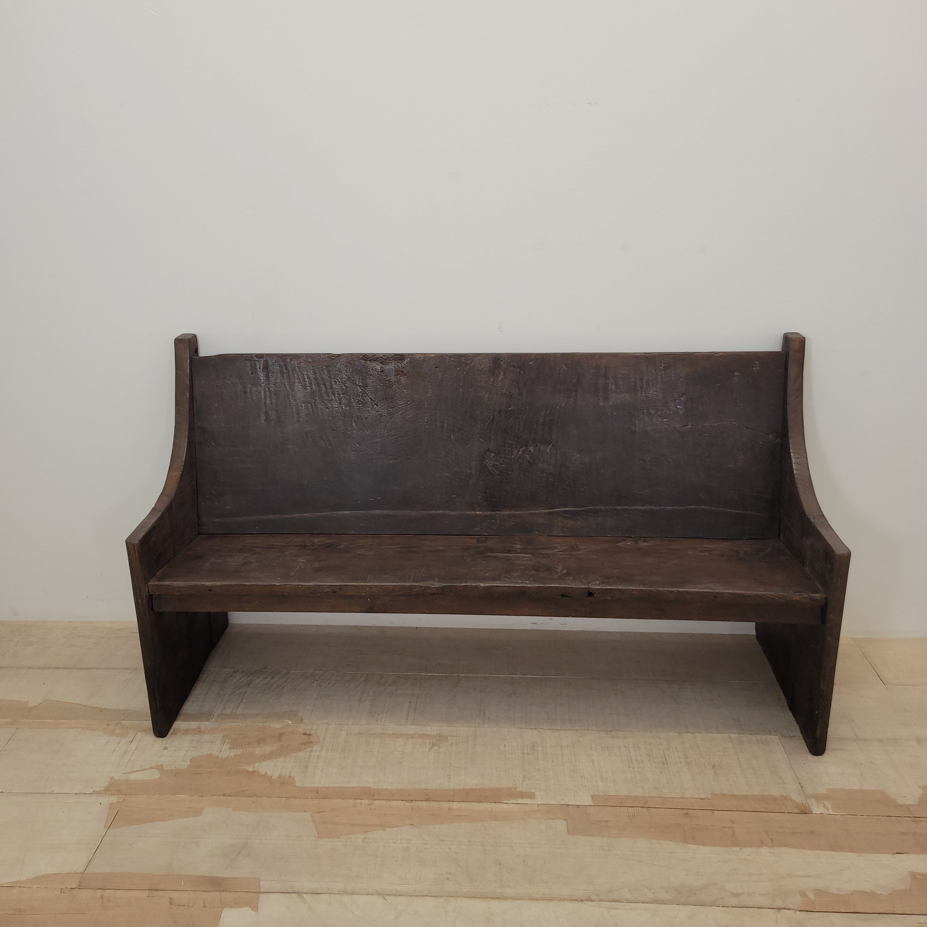 Limited Edition, 18th century walnut bench
