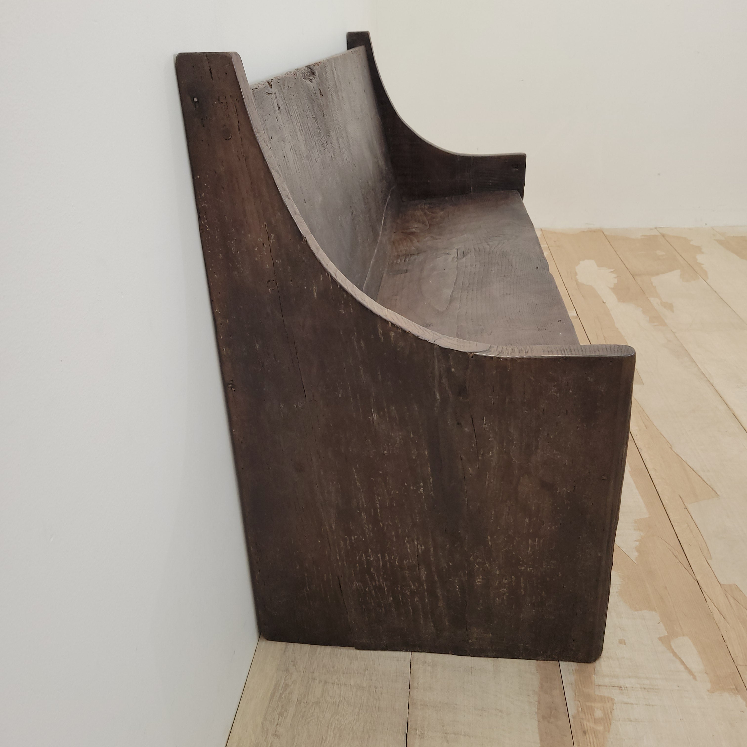 Limited Edition, 18th century walnut bench