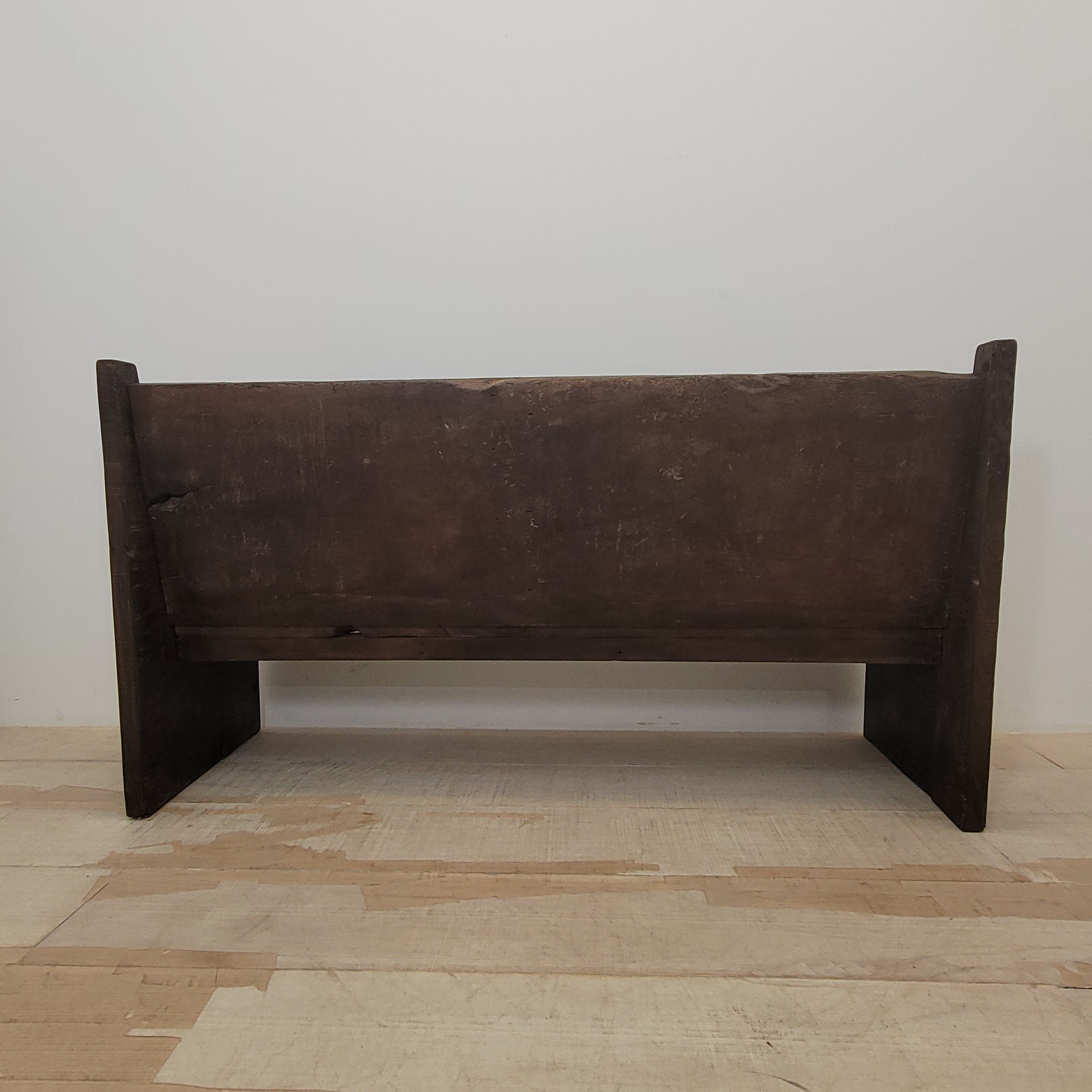 Limited Edition, 18th century walnut bench
