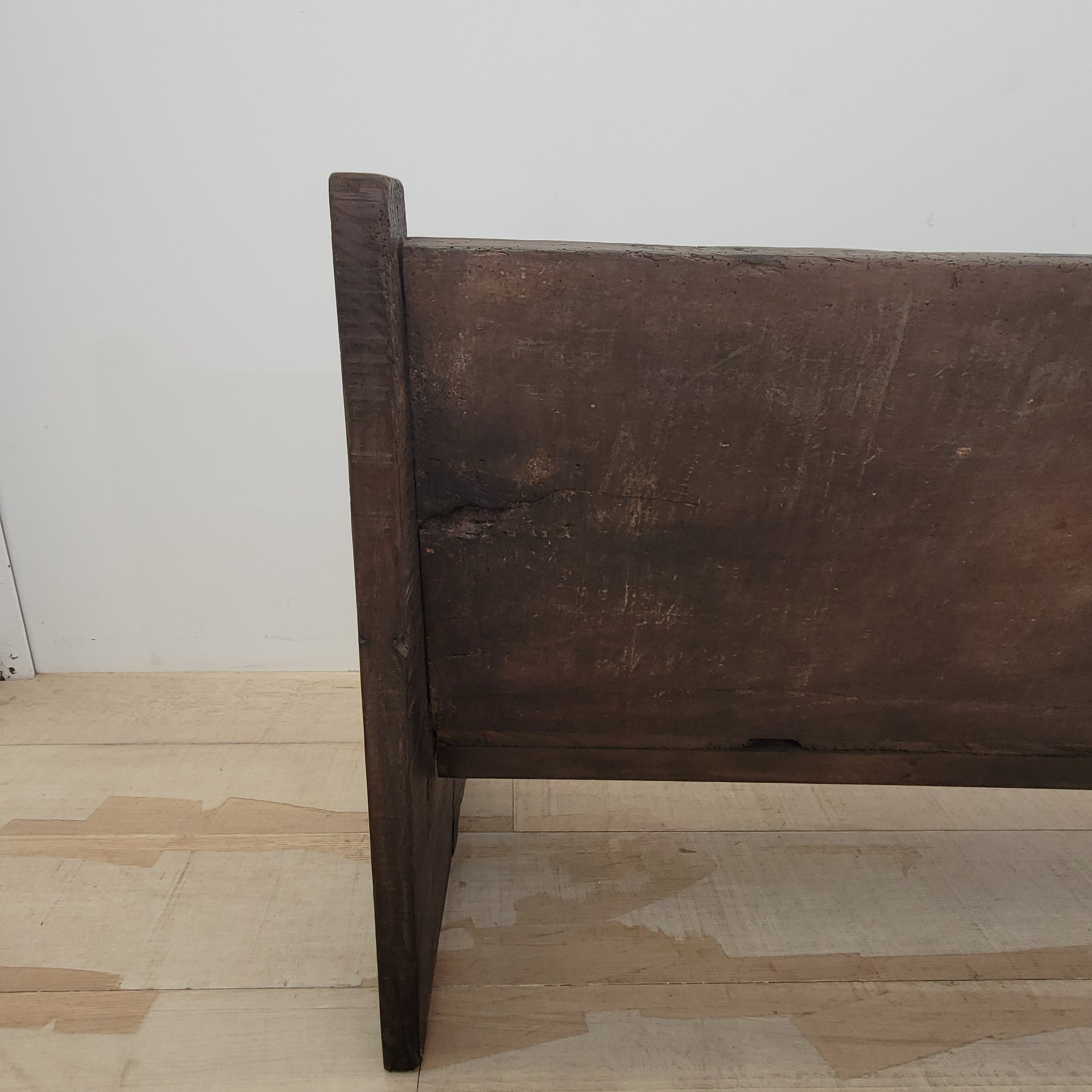 Limited Edition, 18th century walnut bench