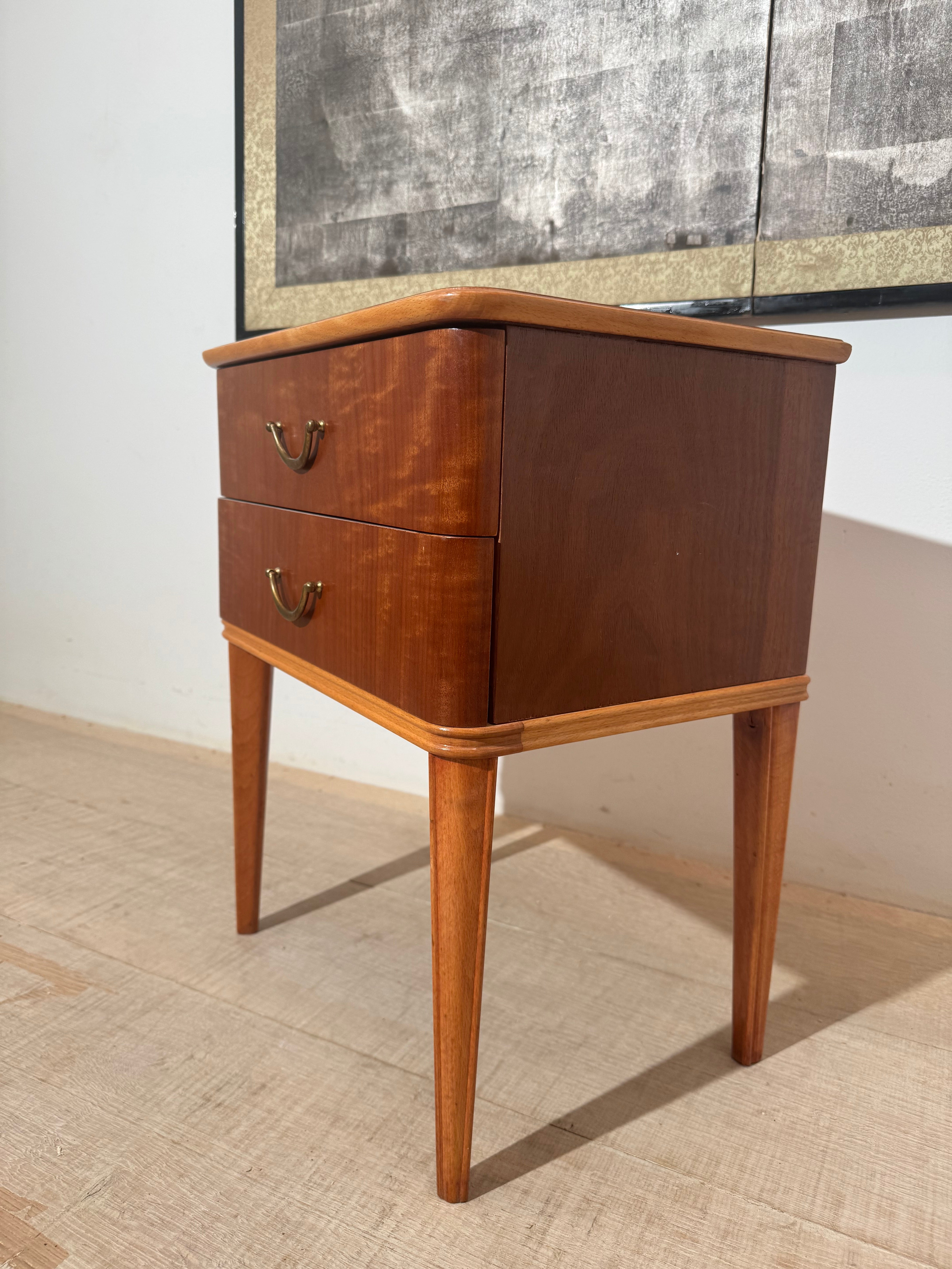 Small Art Deco Nighstand/Side Table