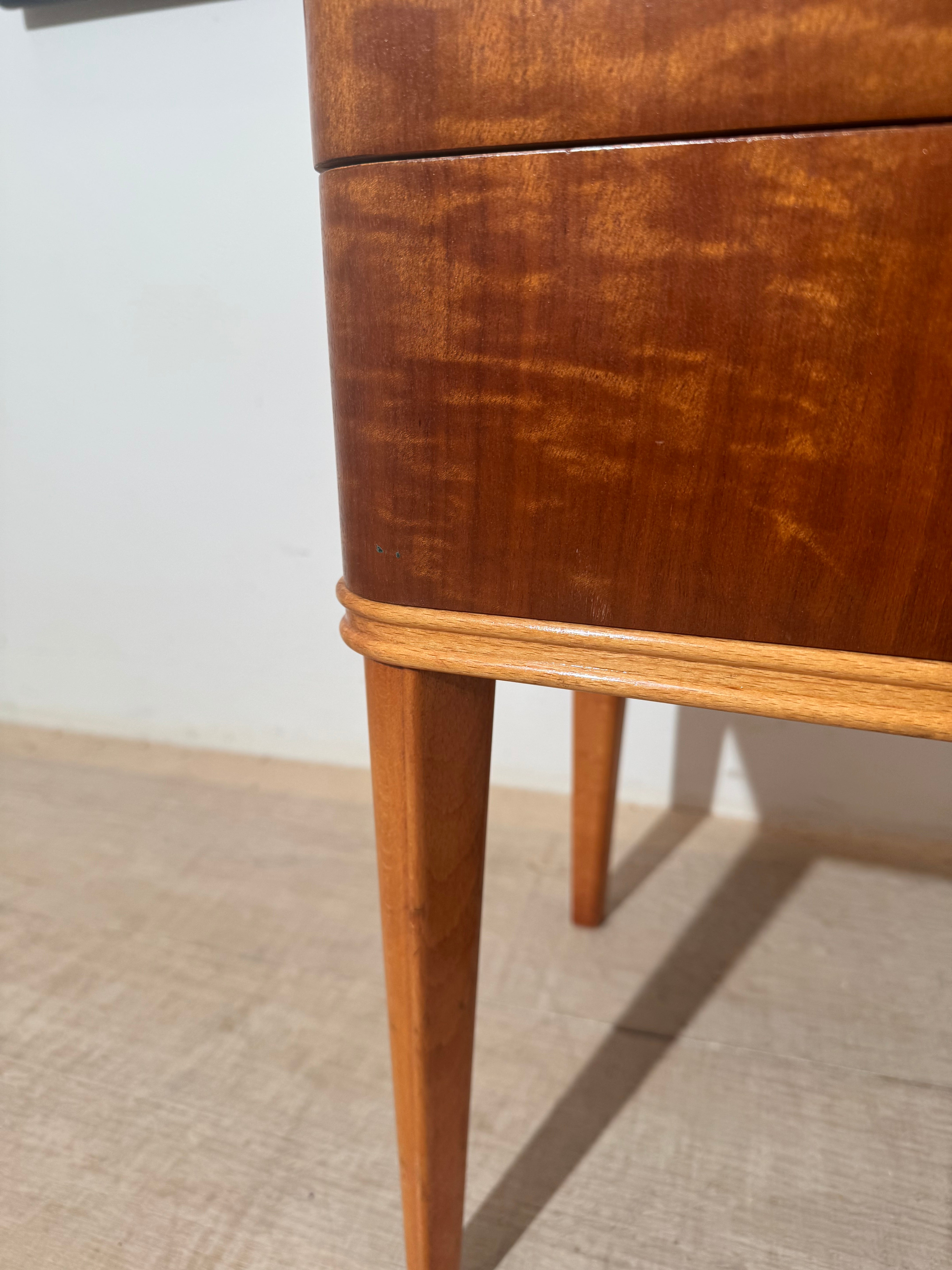 Small Art Deco Nighstand/Side Table