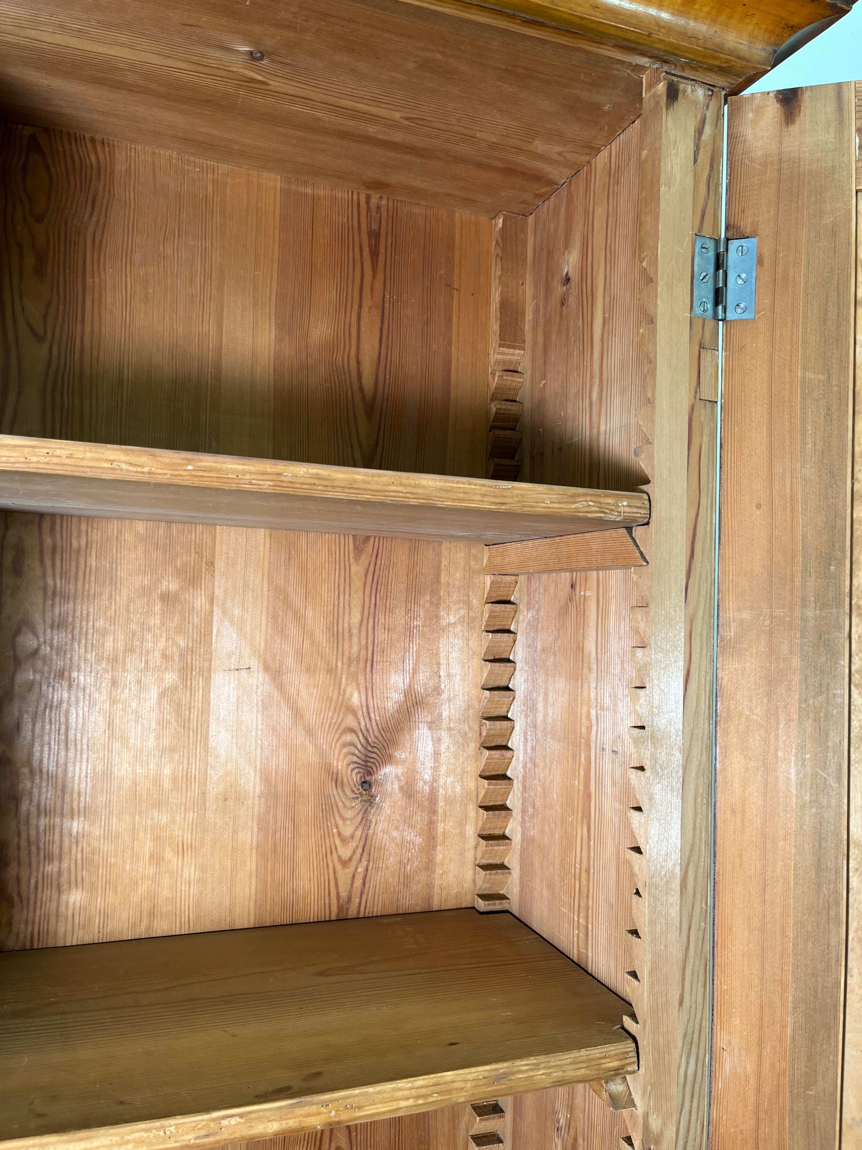 Swedish Biedermeier Cabinet in Burl Wood