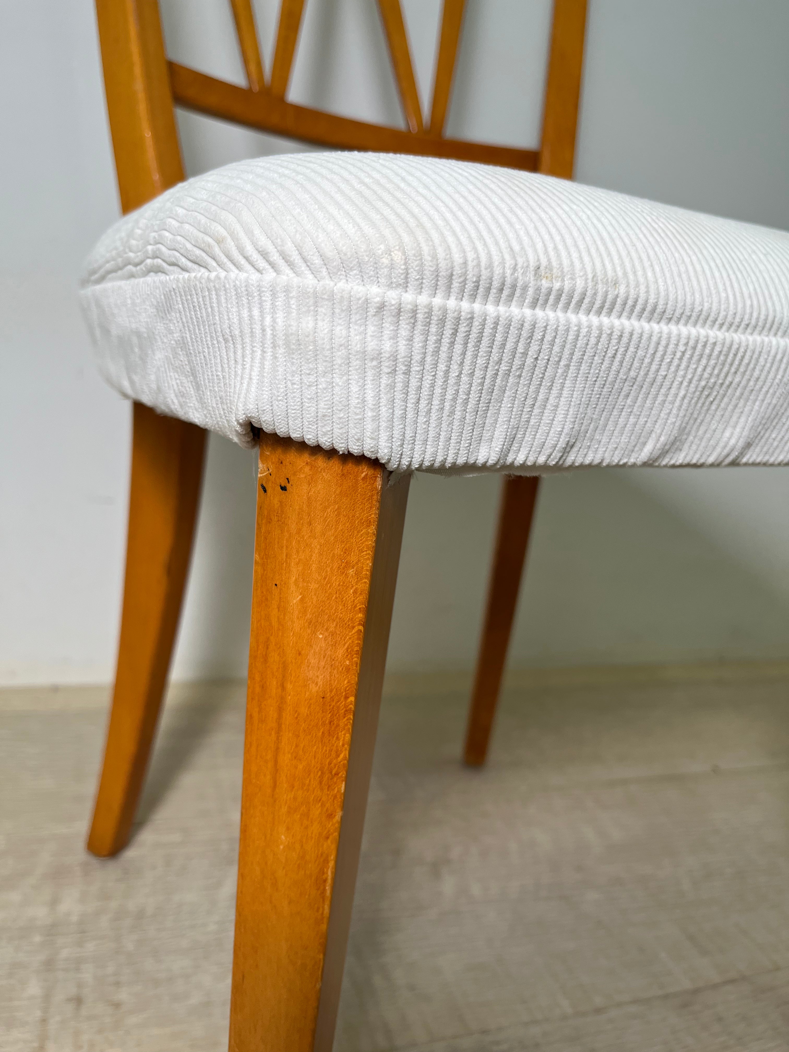 CARL MALMSTEN. “Pyramid”, Dining Chairs