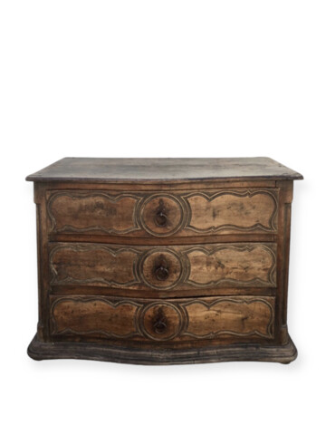Exceptional French 18th Century Walnut Commode 50508