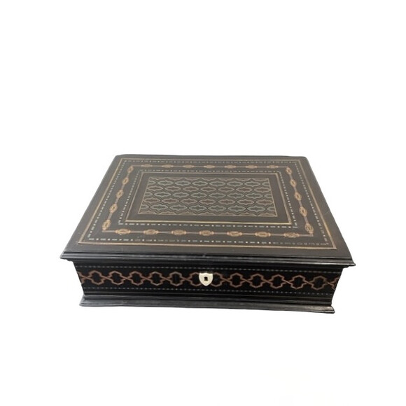 English Copper Inlay Box 76602