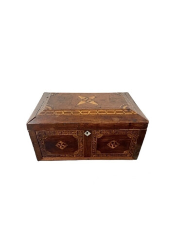 Exceptional 19th Century American Inlaid Box 66955