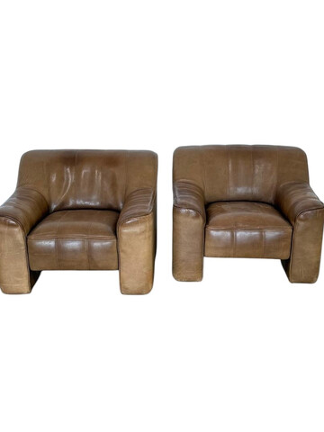 Pair of Vintage DeSede Leather Arm Chairs 79538