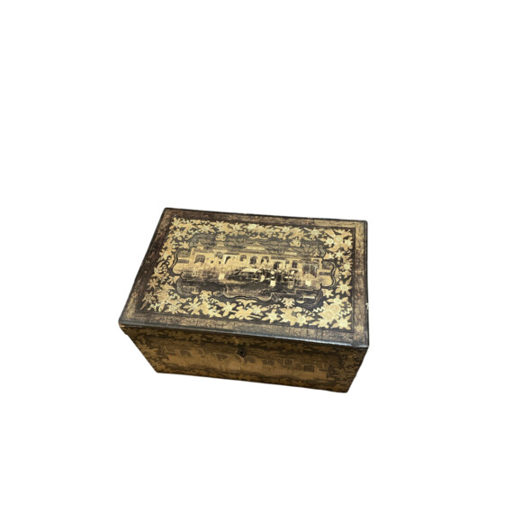 Exceptional 19th Century English Chinoiserie Box 66159