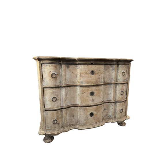 18th Century Swedish Commode 76735