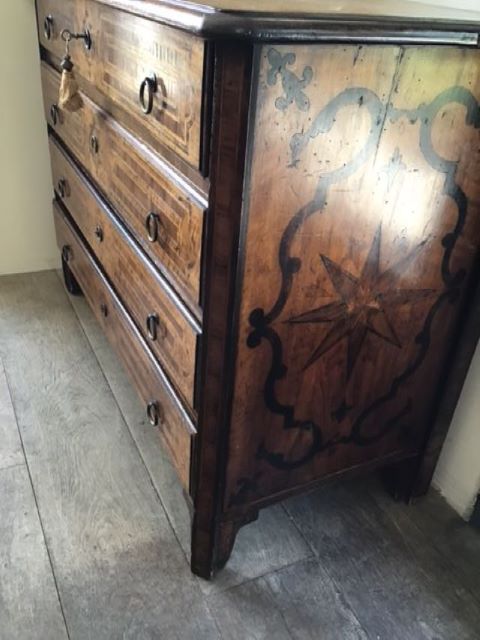 Early 18th Century Spanish Baroque Walnut Commode