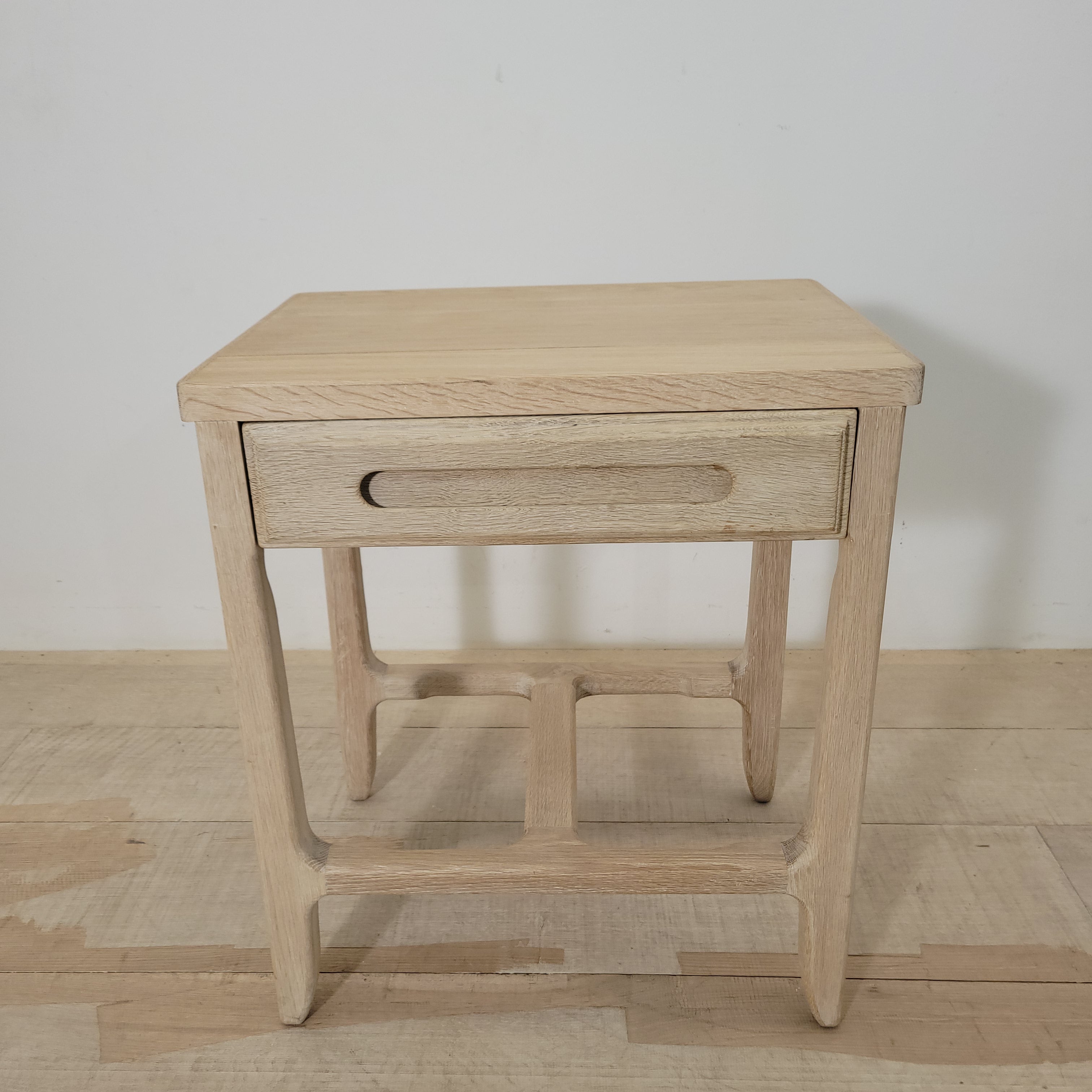 Limited Edition oak one drawer nightstand/table