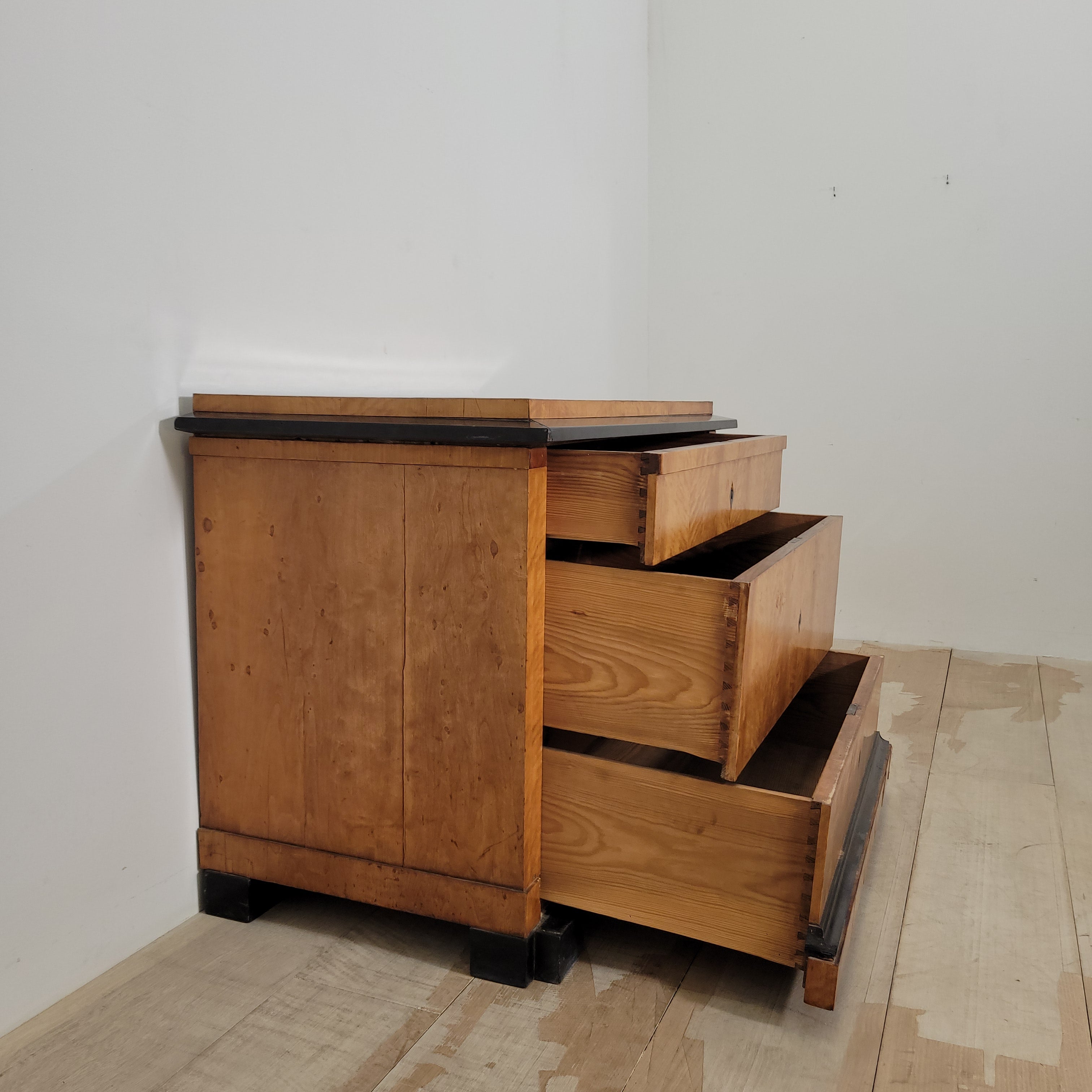 Swedish Biedermeier commode