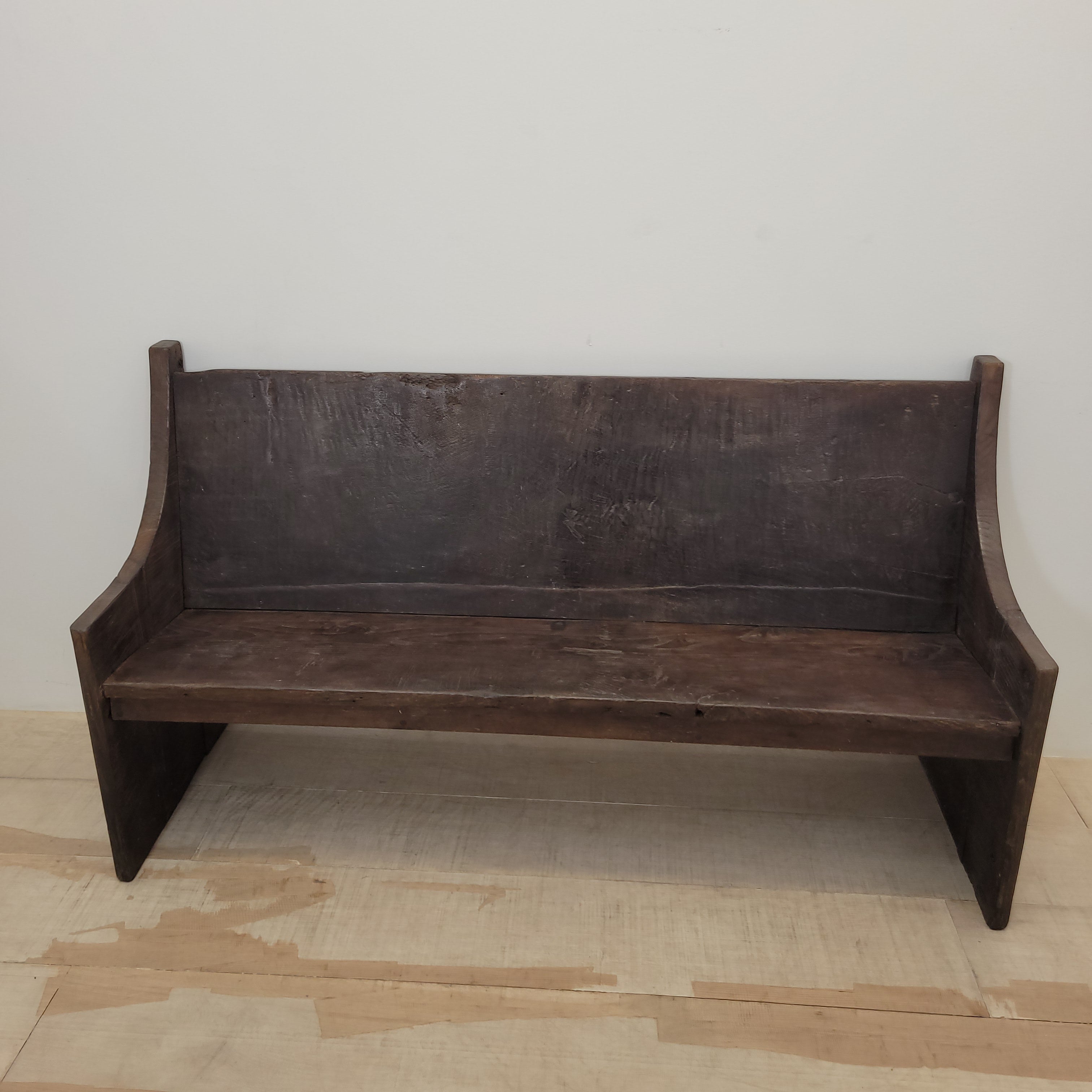 Limited Edition, 18th century walnut bench
