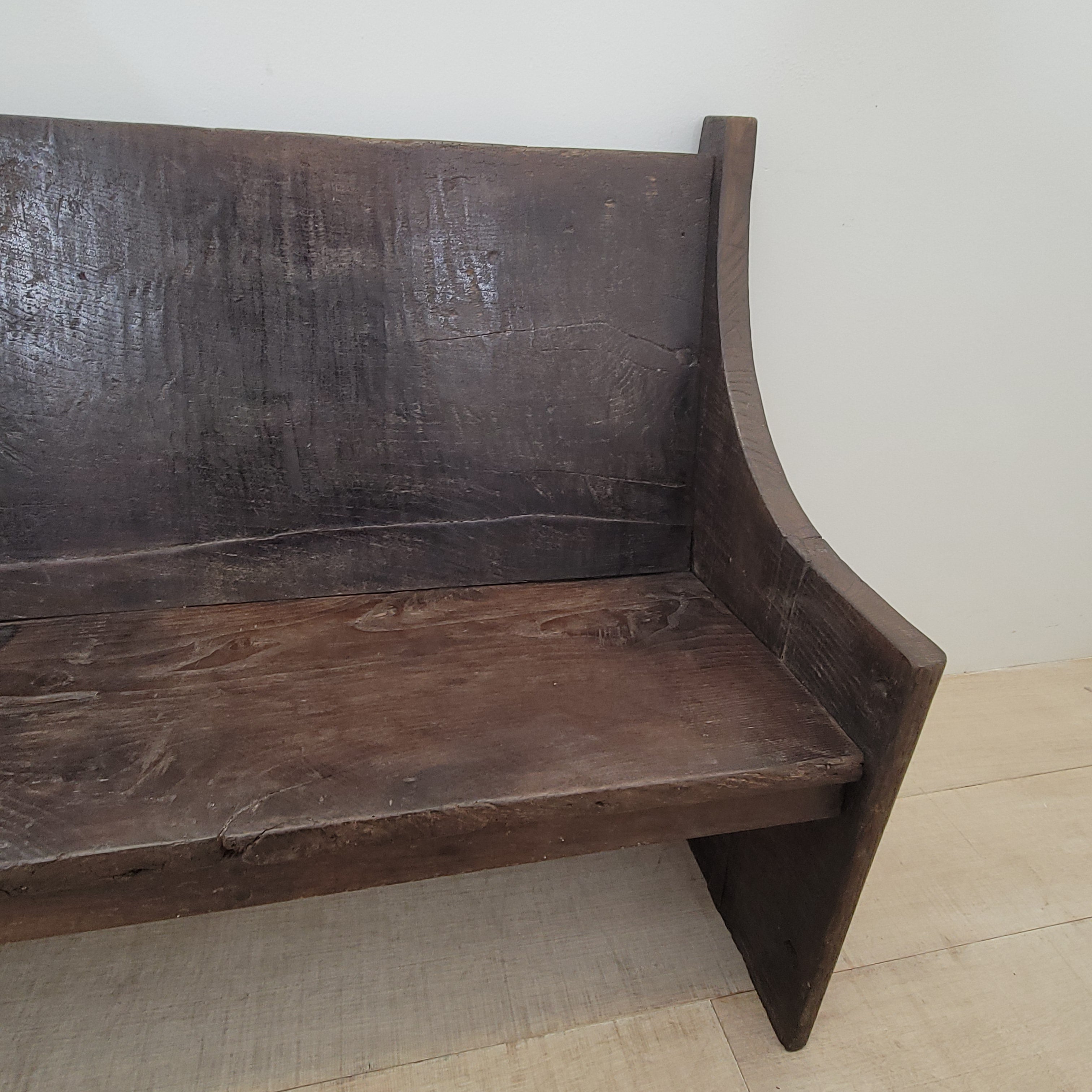 Limited Edition, 18th century walnut bench