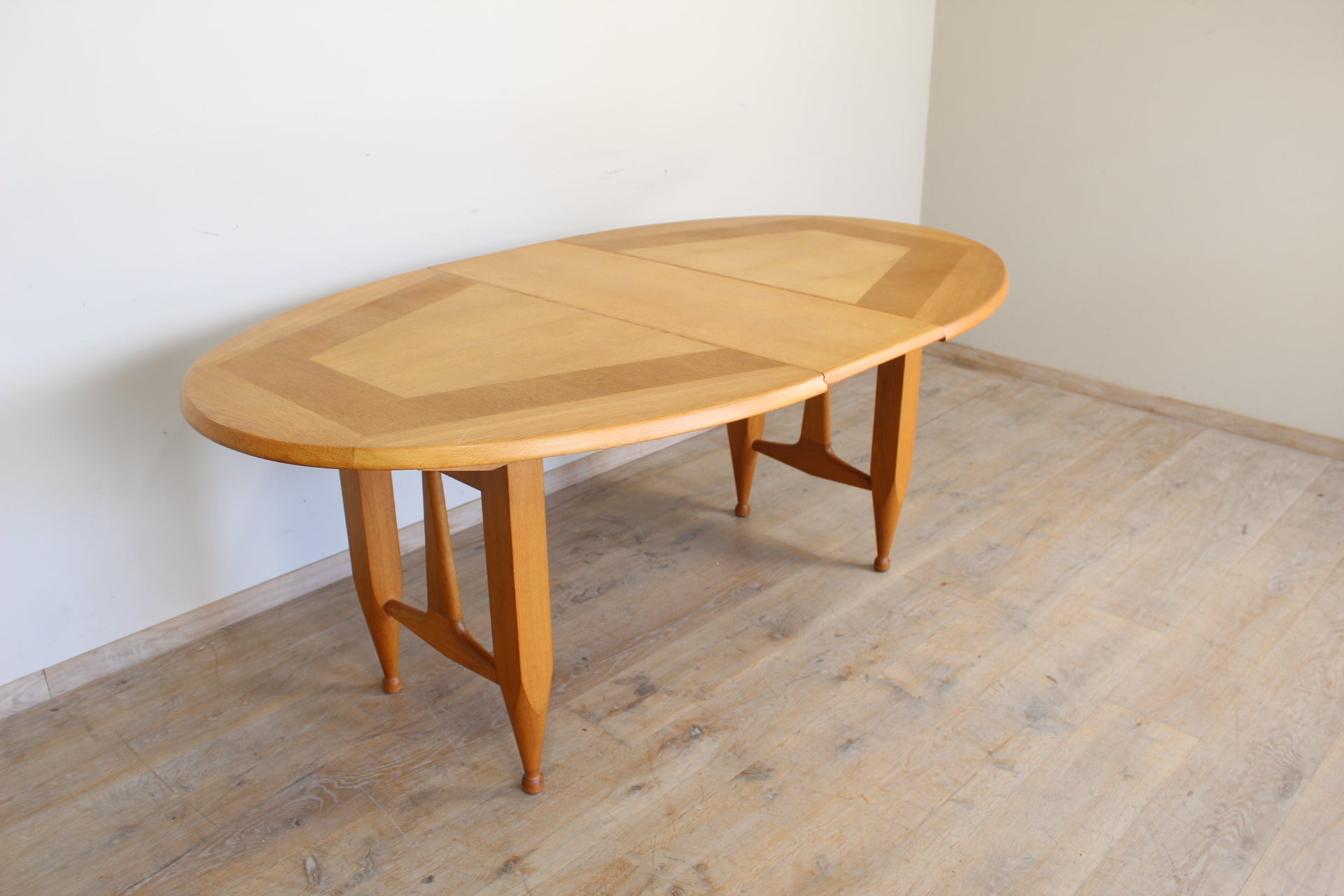 Guillerme & Chambron Oak Oval Dining Table