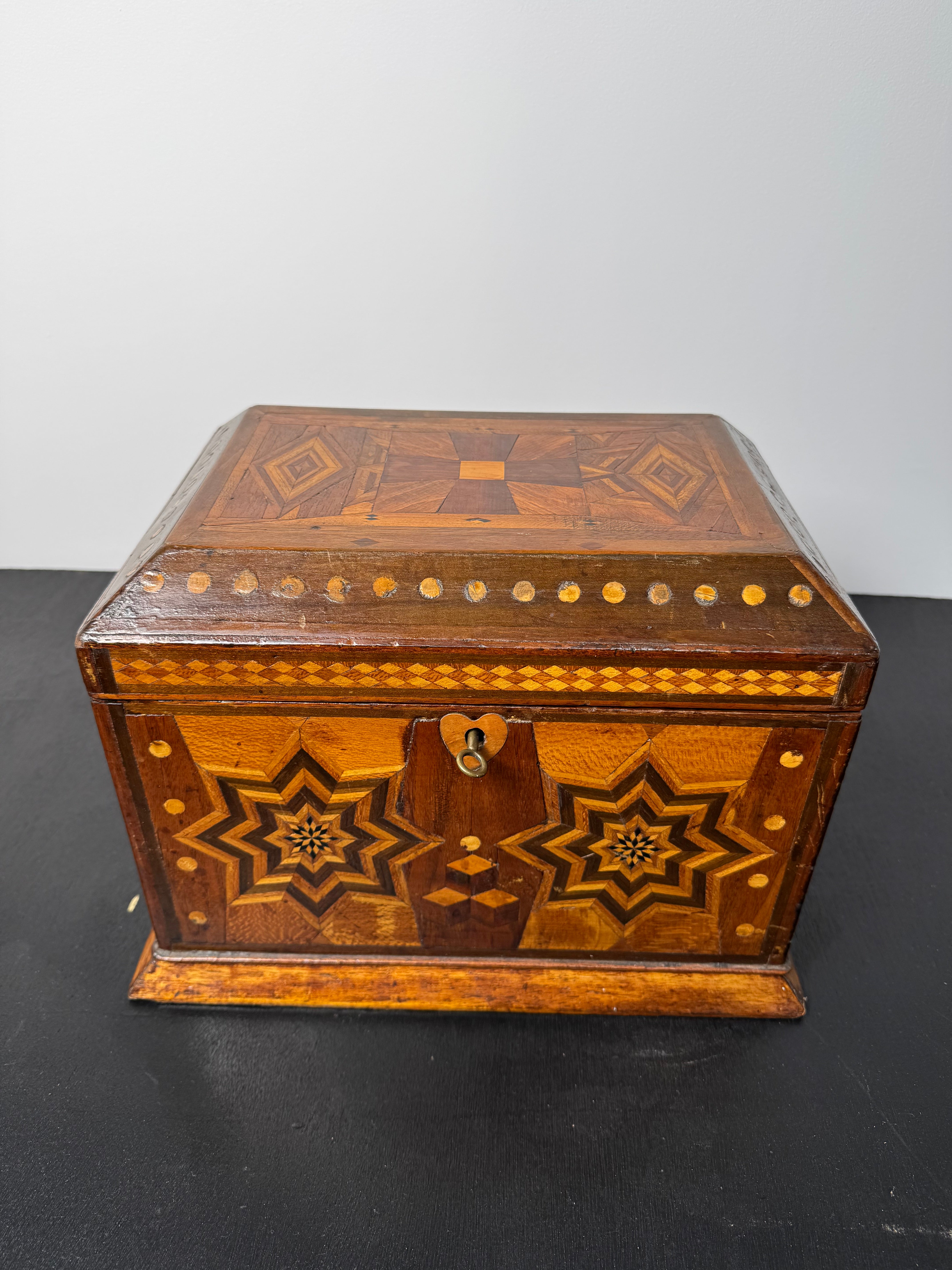 Large American Inlaid Box