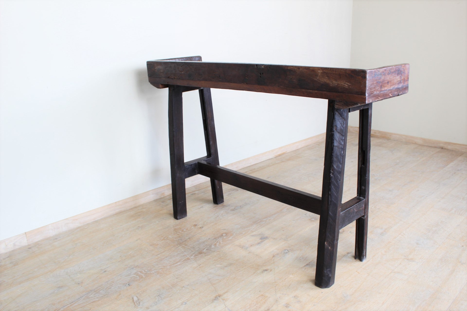 Lucca Studio Clive Walnut Bar/Console