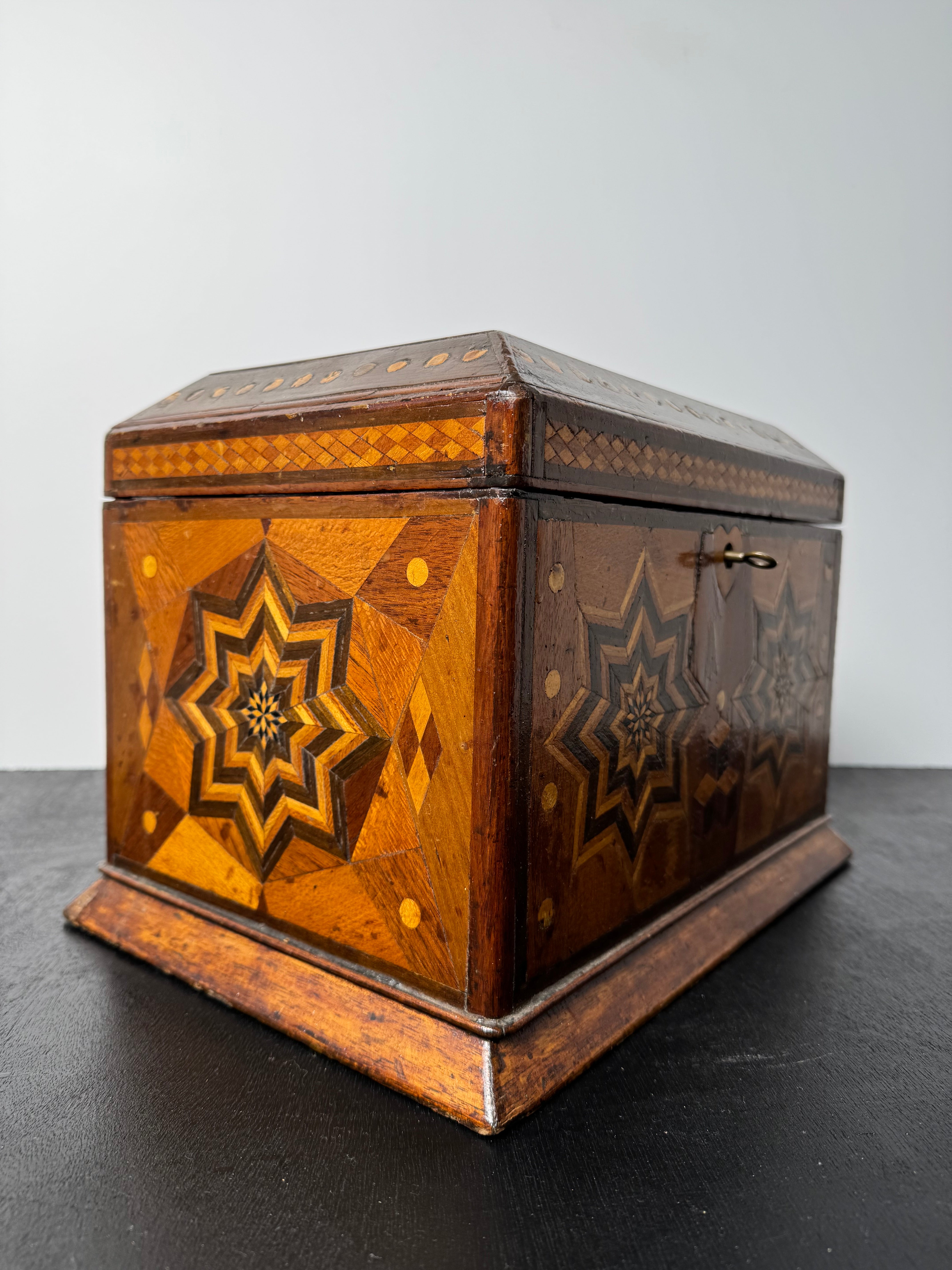 Large American Inlaid Box