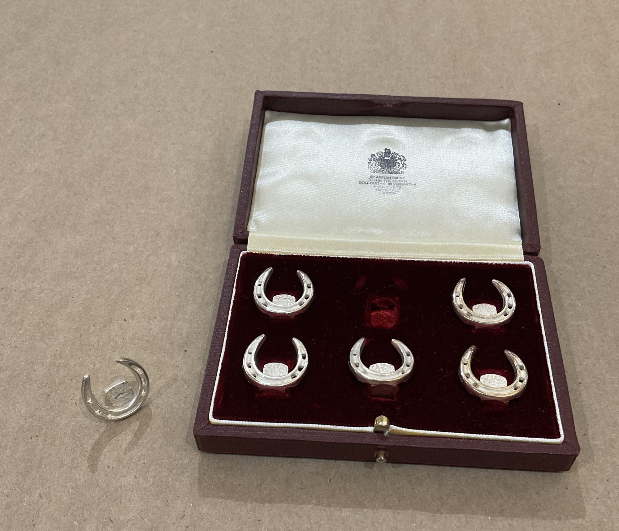 Rare Set of 6 Asprey Silver Horseshoe Place Card Holders