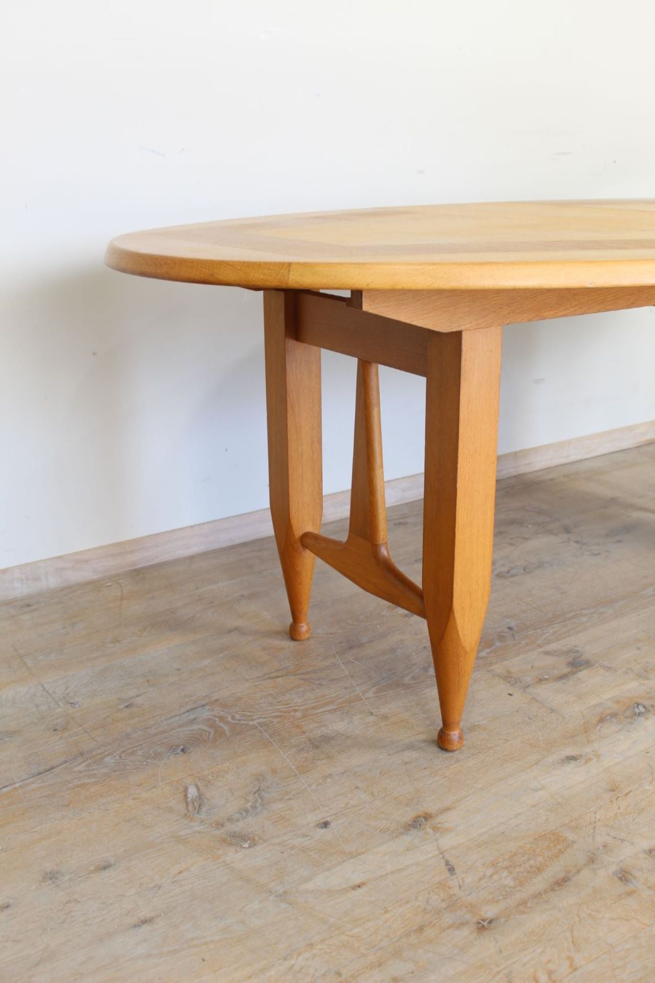 Guillerme & Chambron Oak Oval Dining Table