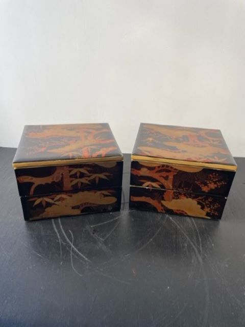 Exceptional Lacquer Jubako Box